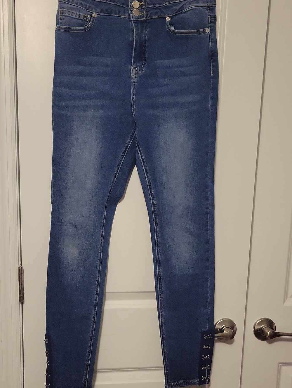 BeBe Blue Women's High-Waist Skinny Jeans with Button Detail